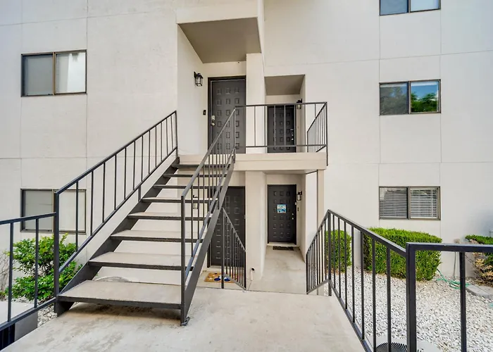 The South Shore Of Lake Travis: Spicewood Condo