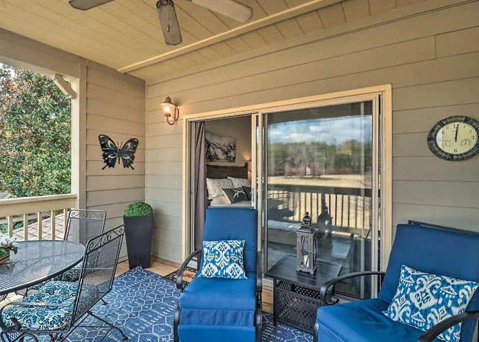 Indoor Pool & Golf Course Views: Lake Lure Condo!