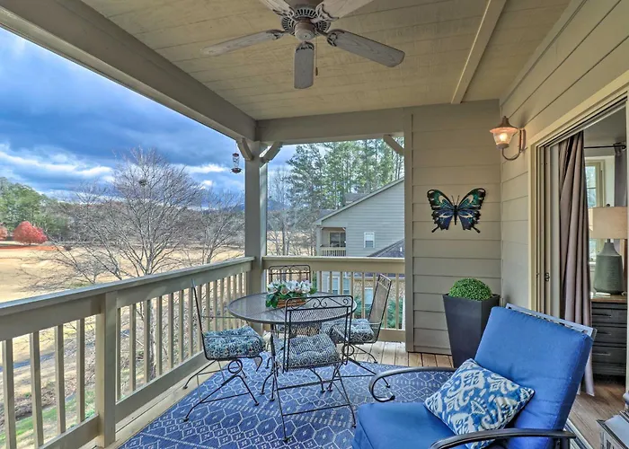 Indoor Pool & Golf Course Views: Lake Lure Condo!
