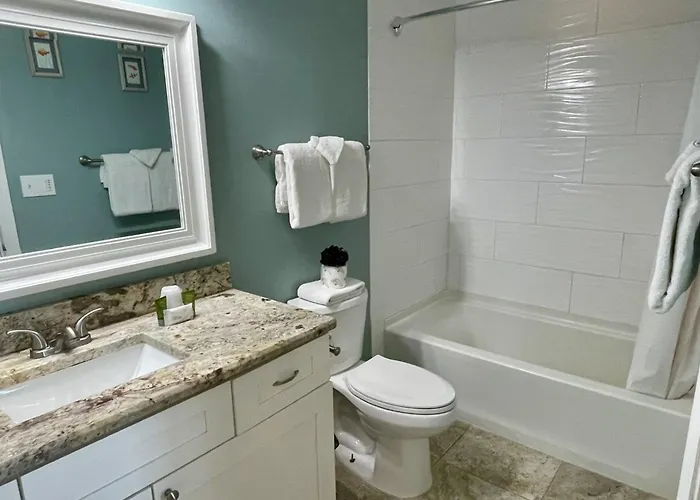 Beachgate Condo Suites And Hotel 233 Condo