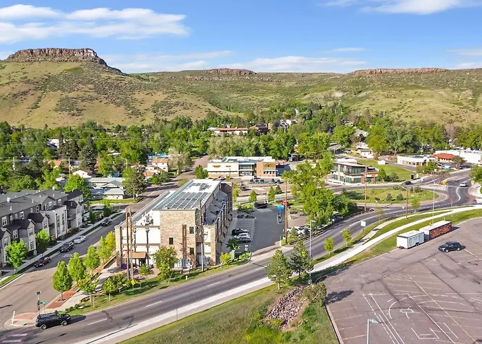 5 Mi To Red Rocks! Updated Home Near Hiking Trails