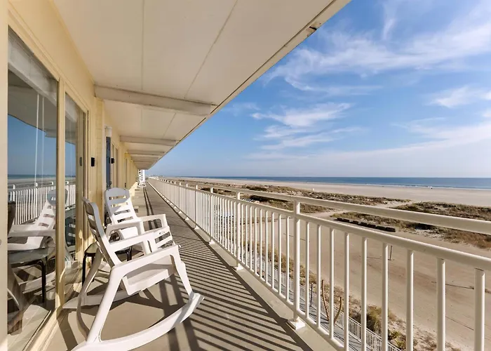 Beachside Breeze 1Br Condo With Pool & Great View!