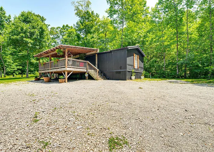 Nancy Cabin W/ Fire Pit Near Lake Cumberland!