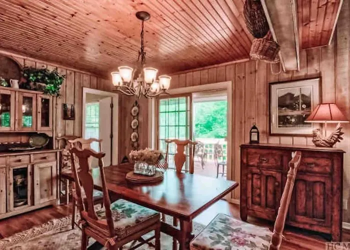 Cashiers Cedar Creek Club Cabin