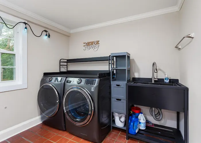 Charming 4-Bedroom Retreat House
