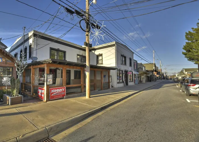 The Penthouse Suites In Downtown Blue Ridge - Suite 101
