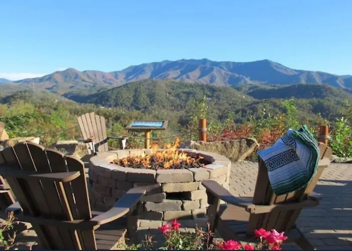 Gatlinburg Cabin With Waterpark, Minigolf, Zipline