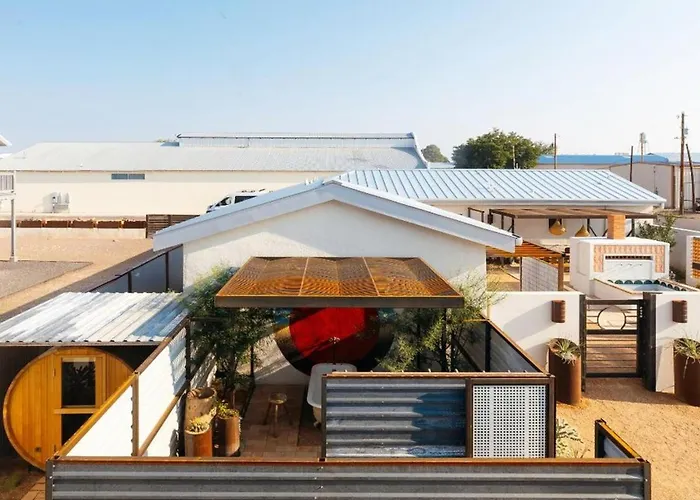 Artful Studio At Iconic Property
