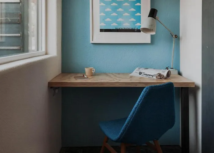 Artful Studio At Iconic Property