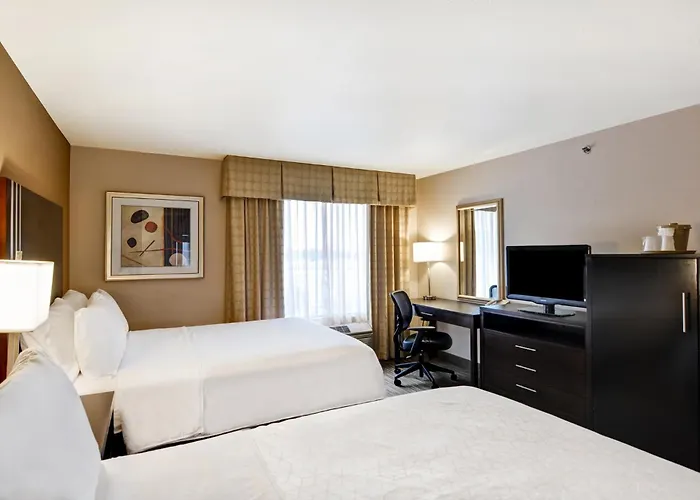 Holiday Inn Express Hotel & Suites Milwaukee-New Berlin By Ihg