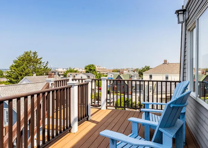 The Newport Lofts - 617 Thames Street
