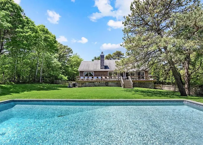 Villa Revello - Luxury With Pool