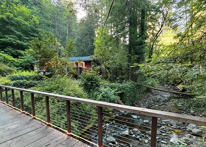 Casalarada - House By The Creek