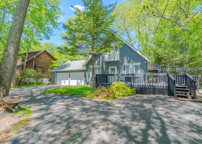 Poconos Pines Retreat Getaway Near Top Attractions
