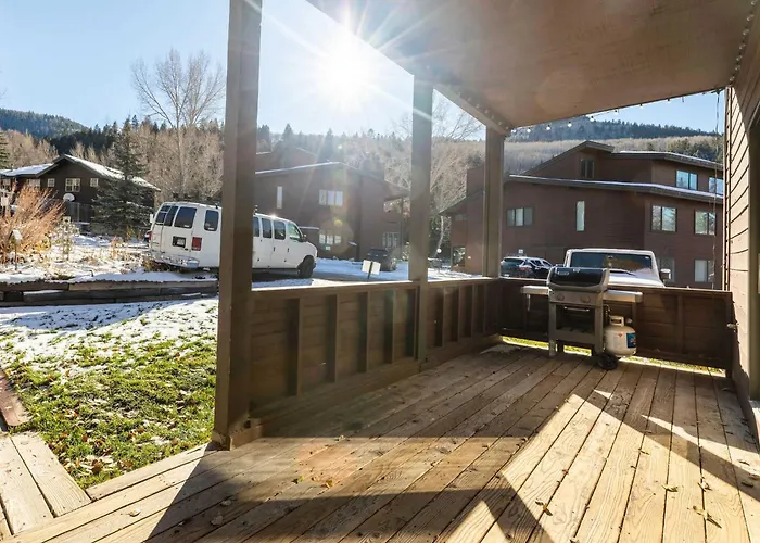 Charming 2 Bedroom 2 Bath On-Mountain In 10 Min