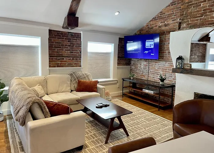 Penhallow Suite Downtown Portsmouth