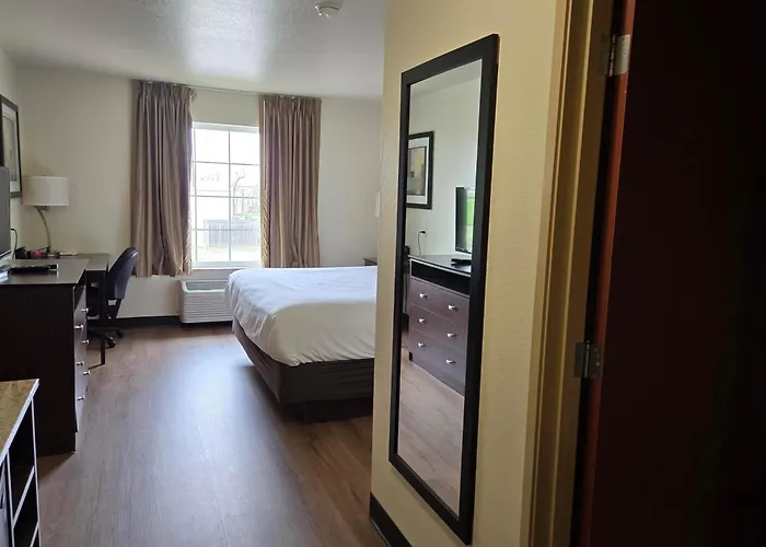 Cobblestone Inn & Suites - Schuyler