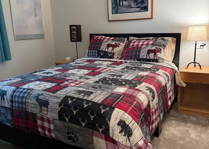 Pet Friendly Condo Near Loon With Ac And Passes To Loon Club Pool