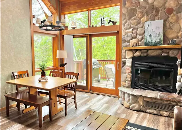 Charming Lutsen Mountain Townhome With Pool Access