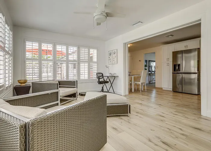 3 Mi To Dtwn: Pet-Friendly Palm Beach Gardens Home