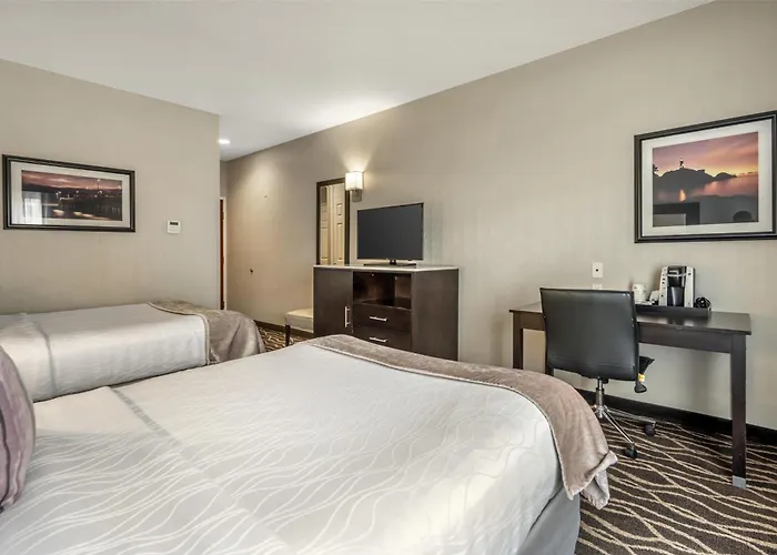 Best Western Plus Hotel At The Convention Center