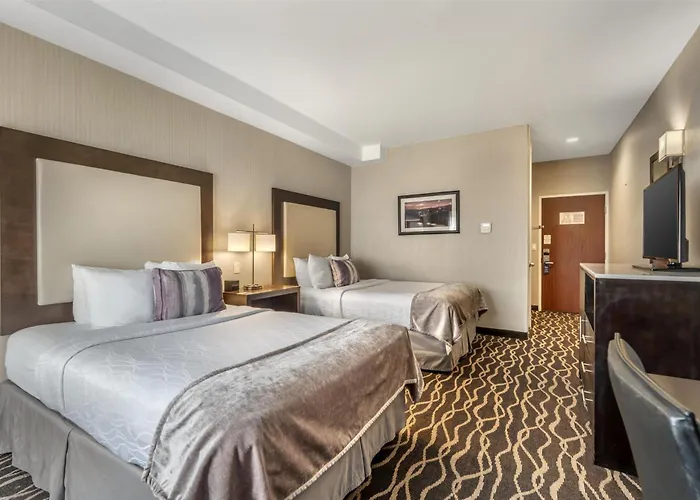 Best Western Plus Hotel At The Convention Center