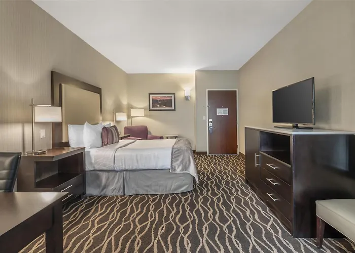 Best Western Plus Hotel At The Convention Center