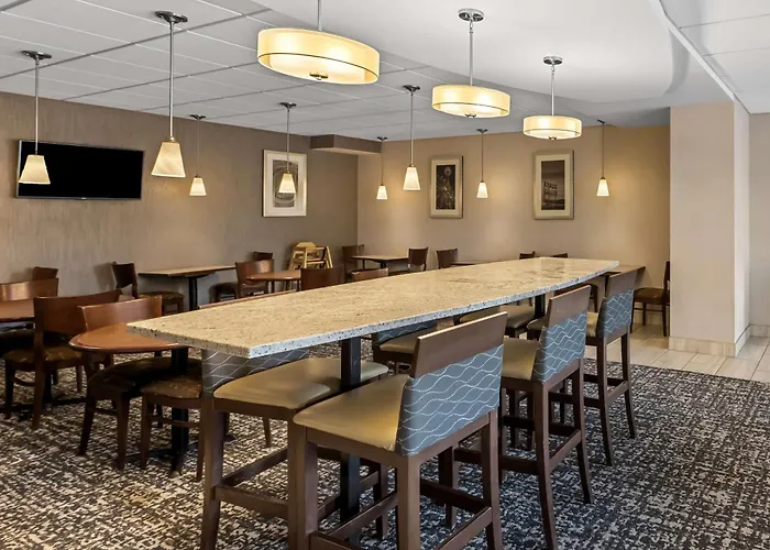 Surestay Hotel By Best Western Seatac Airport North