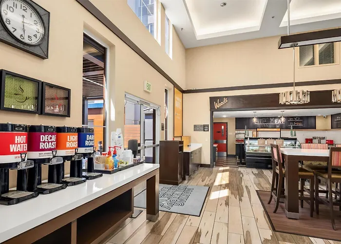 Hampton Inn & Suites Seattle North/Lynnwood