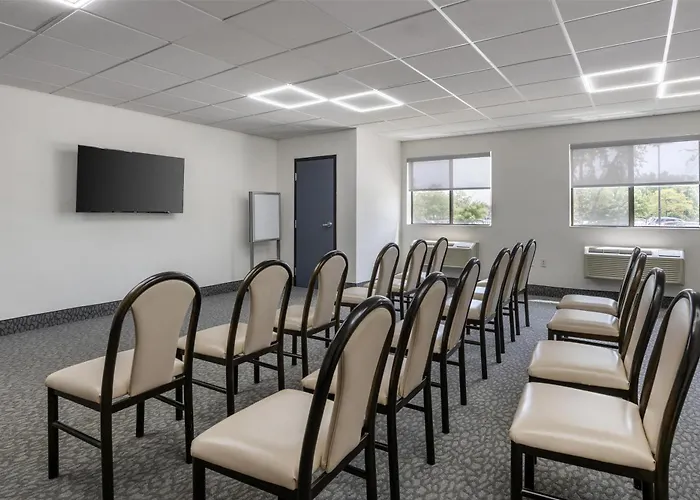 Best Western Bolingbrook Hotel