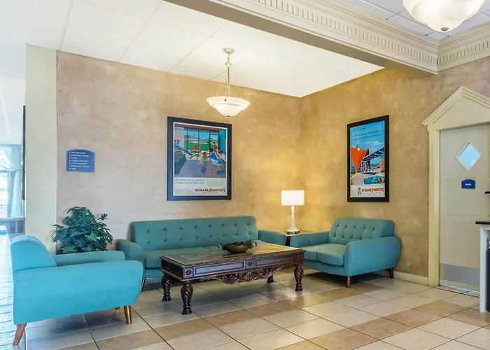 Howard Johnson By Wyndham Lakeland