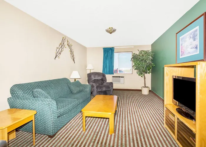 Super 8 By Wyndham Lexington