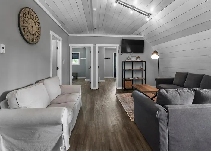 The Barn At Sharp Run-Modern Barn In The Heart Of Amish Country