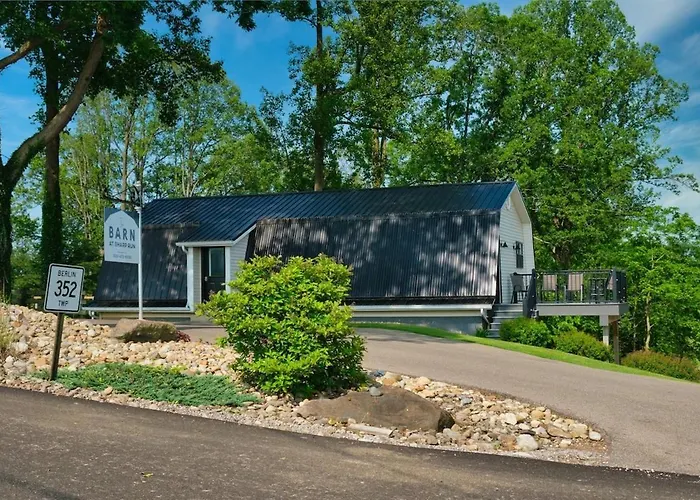 The Barn At Sharp Run-Modern Barn In The Heart Of Amish Country