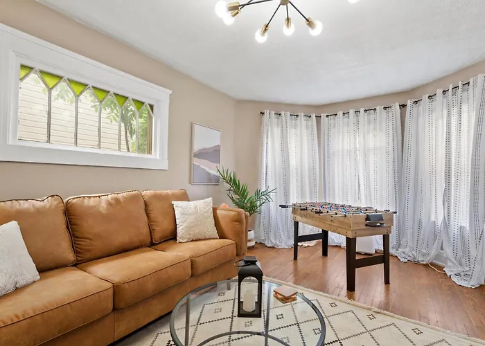 Modern Cozy 2Br Near Syracuse University, Destiny Usa, Zoo & Downtown Syracuse