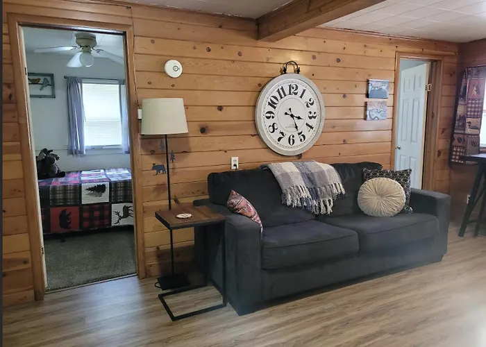 Castaways Cottage On Croton Pond #1