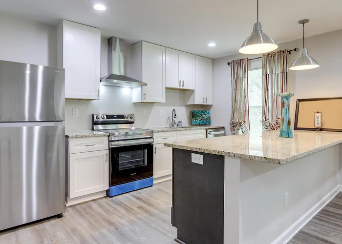 7 Mi To Trilith Studios: Atlanta Area Business Hub