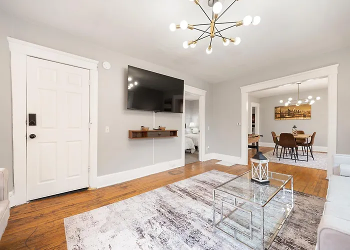 Modern 2Br Near Syracuse University, Zoo, Destiny Usa & Downtown Syracuse