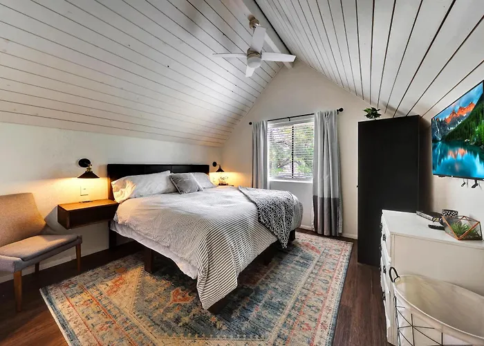 Munds Bella Vita Luxury Cabin Nestled In Pines