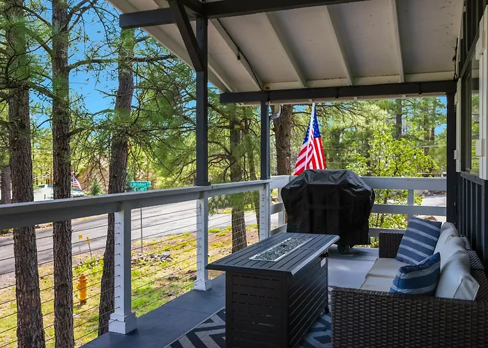Munds Bella Vita Luxury Cabin Nestled In Pines