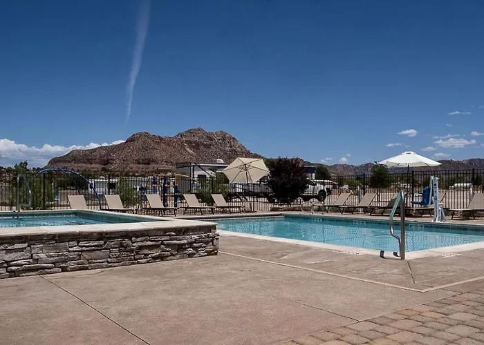 Tiny Home Lodge Near Zion And Bryce National Parks Hot Tub Coyote Moon