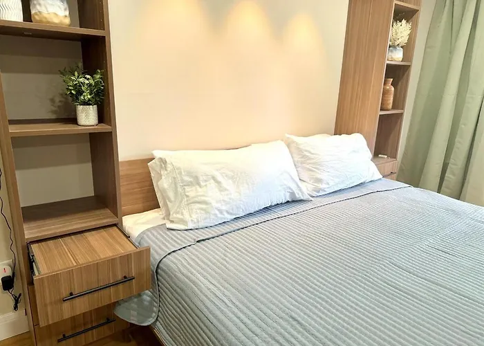 The Canopy 4Br Forest Escape Spa, Sip, And Unwind