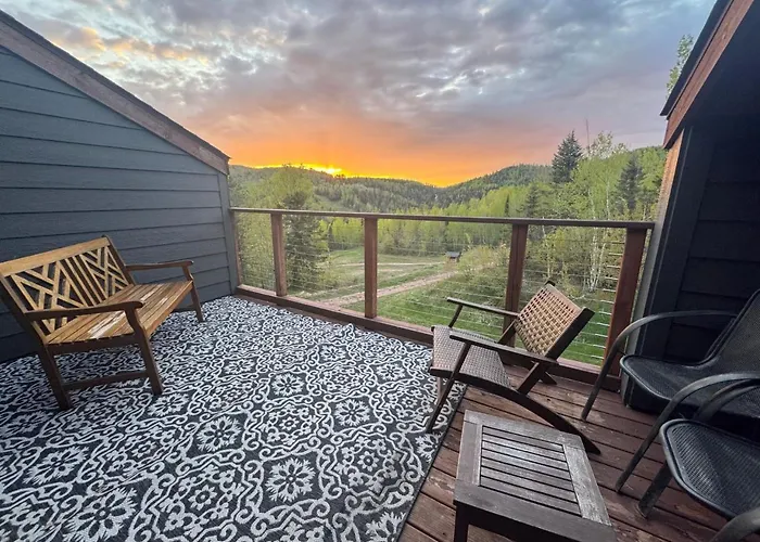 Mountainside Ski-In/Ski-Out | Pool & Hot Tub