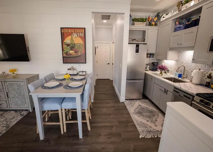 Onx Wines - Clark House Apartment