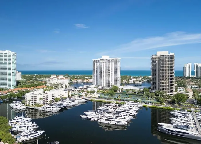 Aventura Mall Apt With Pool A Tennis Court And Free Parking