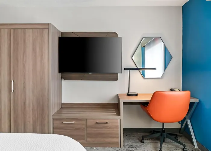 Holiday Inn Express Lapeer By Ihg