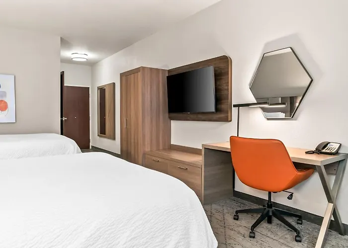 Holiday Inn Express Lapeer By Ihg