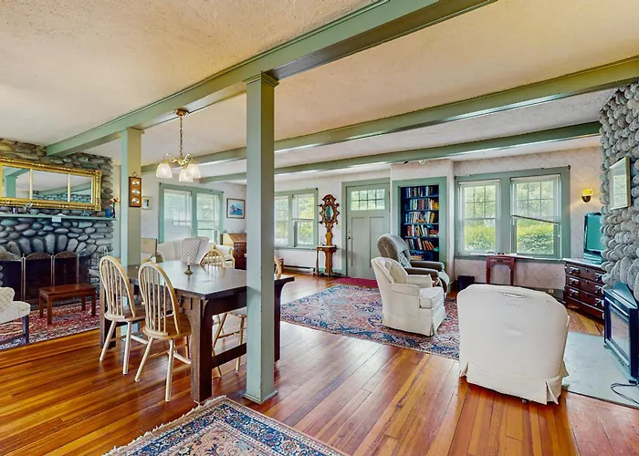 Andrews Point Ocean Home