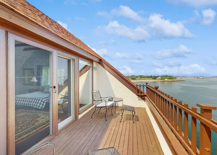 Point Radio Cottage