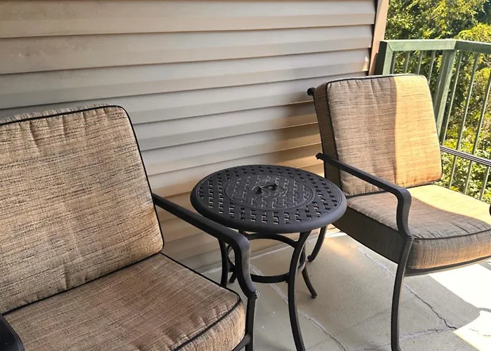 Penthouse Suite At Holiday Hills Book Today